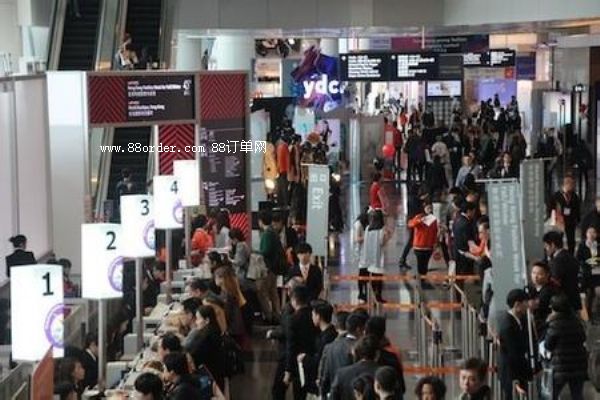 2015������＾�r�b��