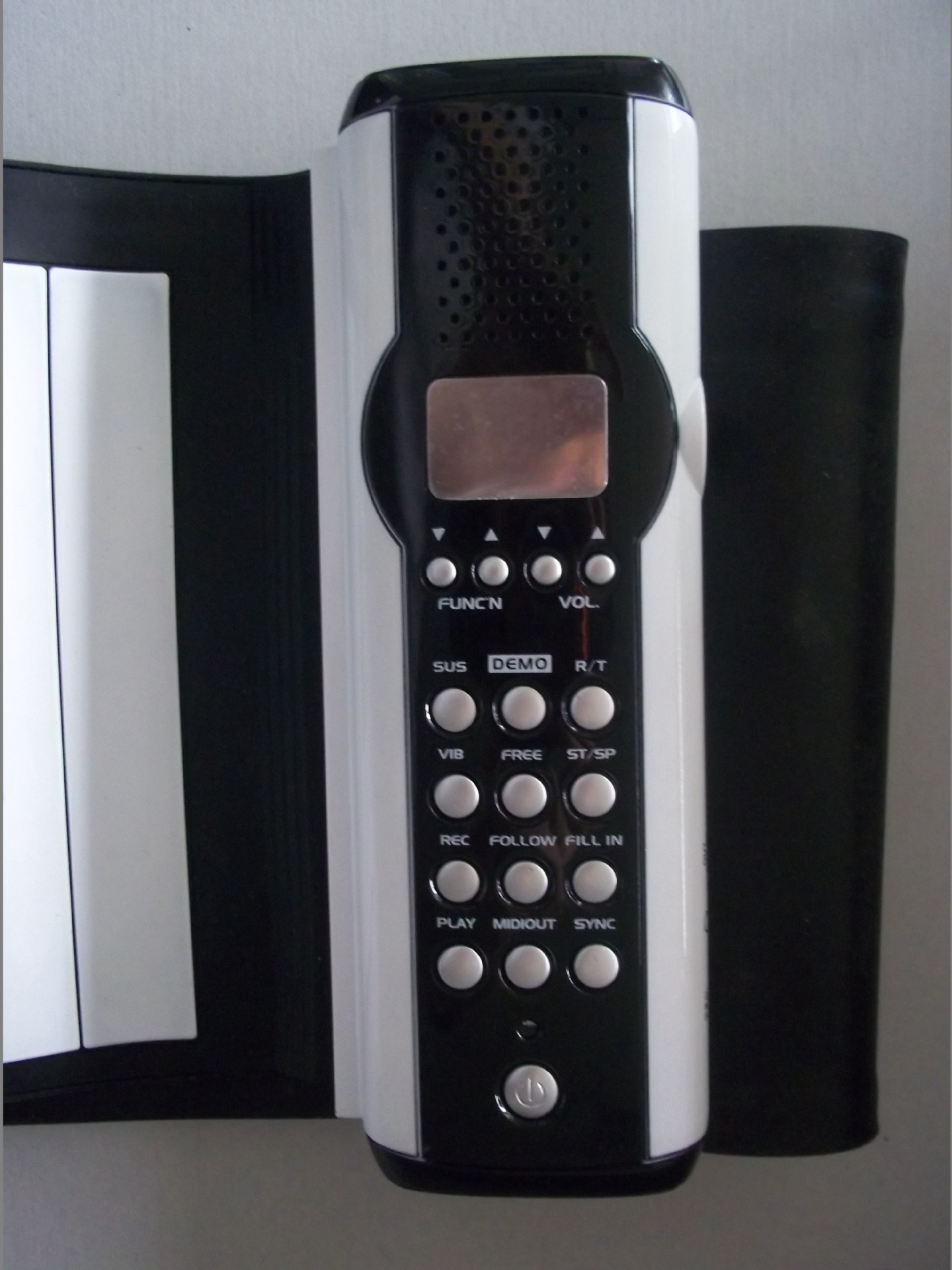 06������