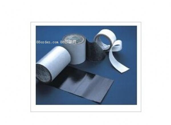 �≦�b�޺�ɫ�p���z �≦��ɫ����z��