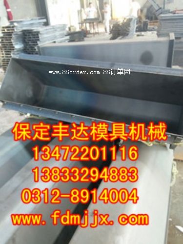 路沿石模具 路沿石模具廠家 河北防撞路沿石模具廠a