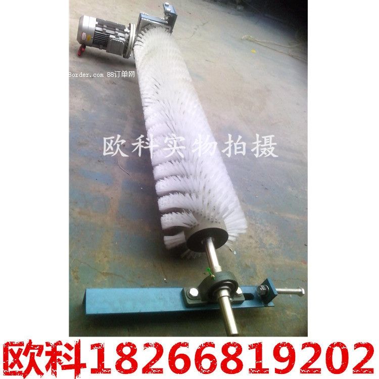 電動(dòng)滾刷清掃器有很多種,我廠均有生產(chǎn)